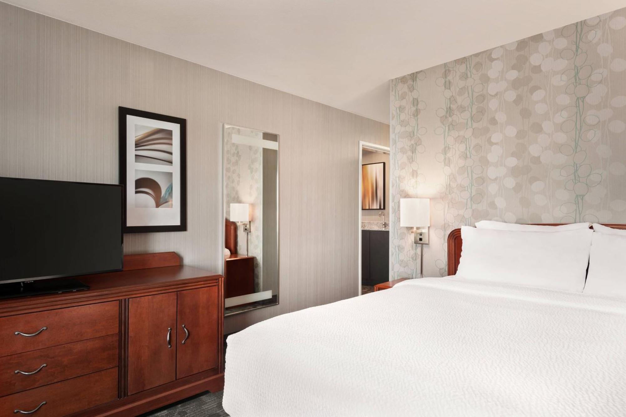 Courtyard By Marriott San Jose South/Morgan Hill Otel Dış mekan fotoğraf