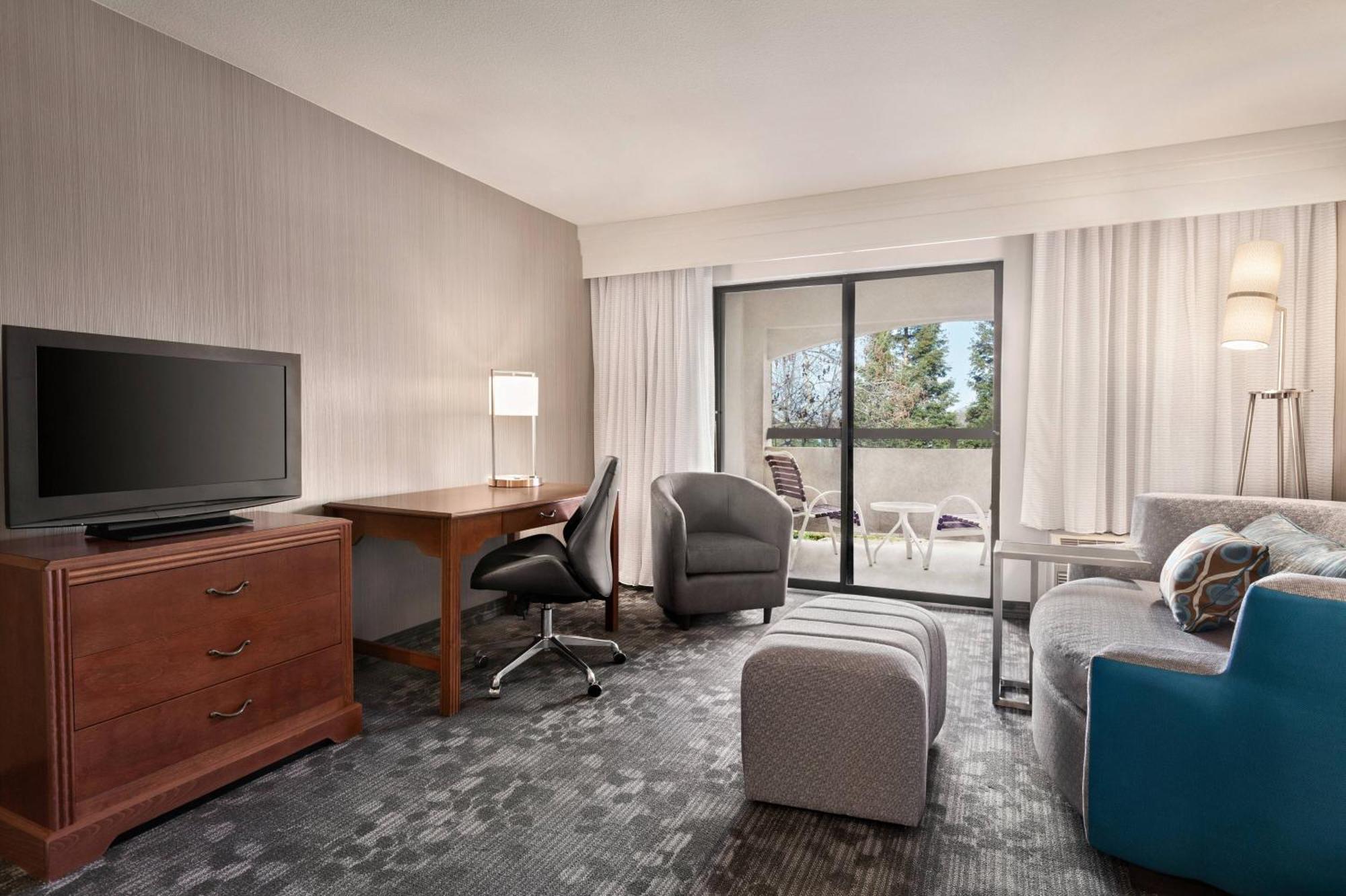 Courtyard By Marriott San Jose South/Morgan Hill Otel Dış mekan fotoğraf