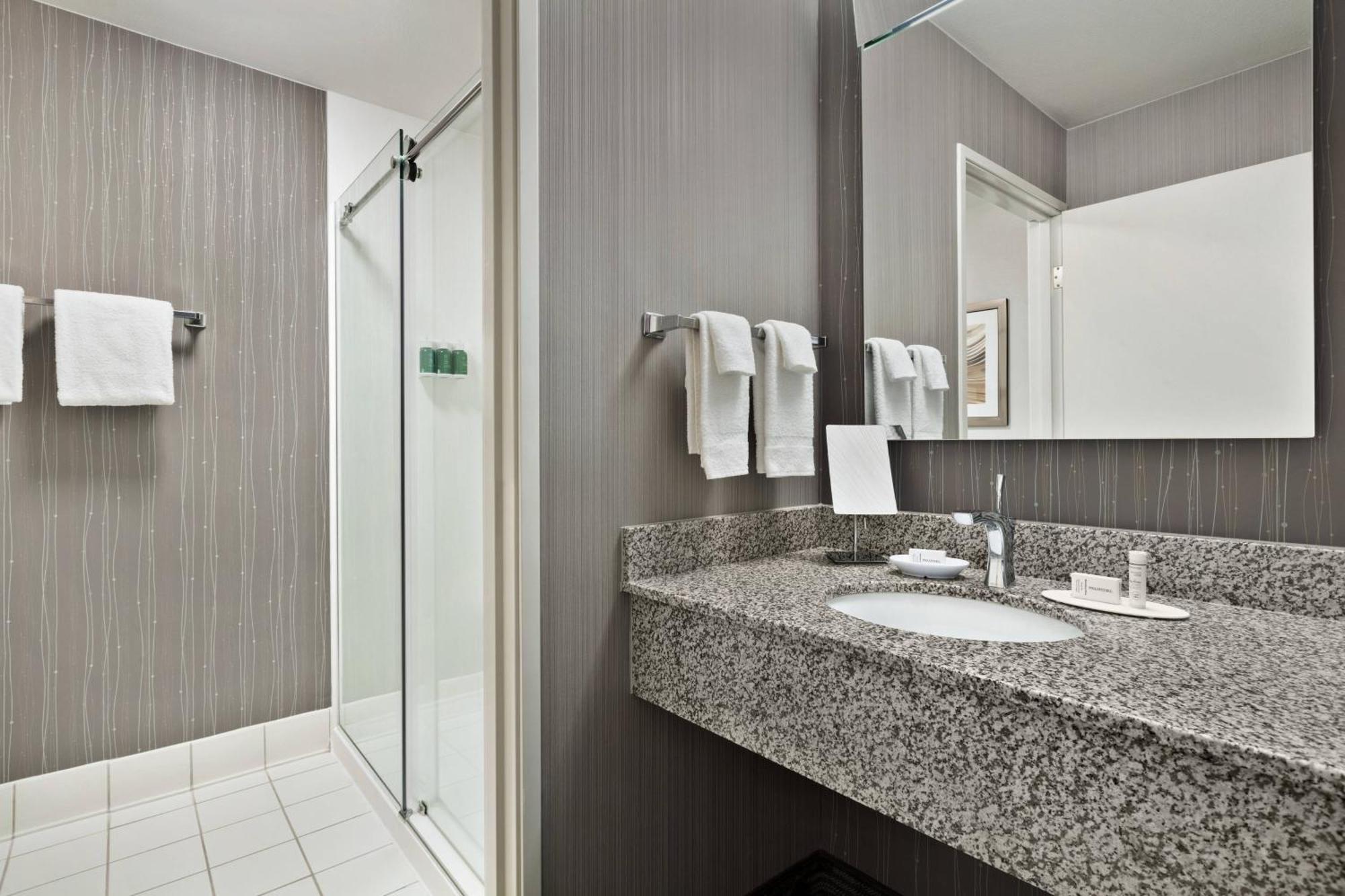 Courtyard By Marriott San Jose South/Morgan Hill Otel Dış mekan fotoğraf