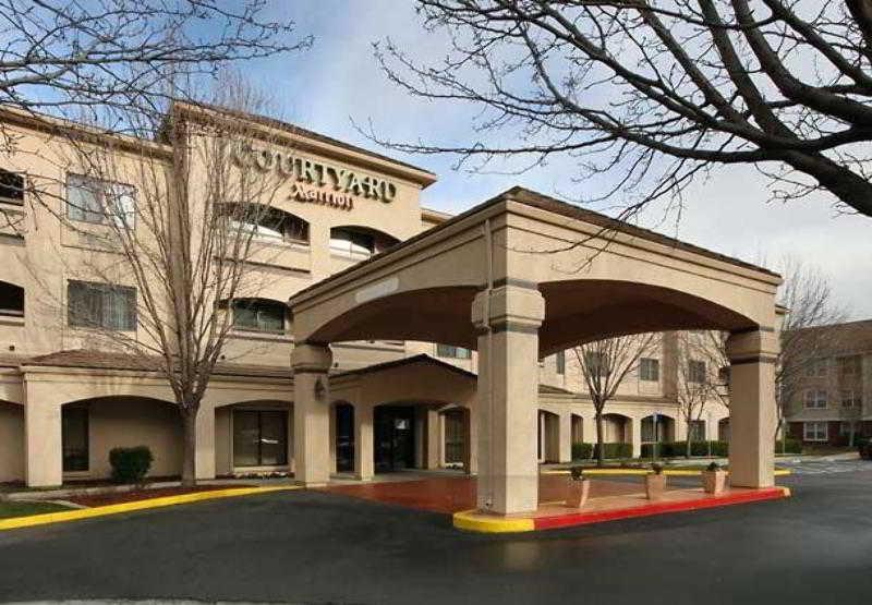 Courtyard By Marriott San Jose South/Morgan Hill Otel Dış mekan fotoğraf